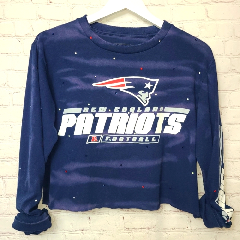 New England Patriots Crop Tee